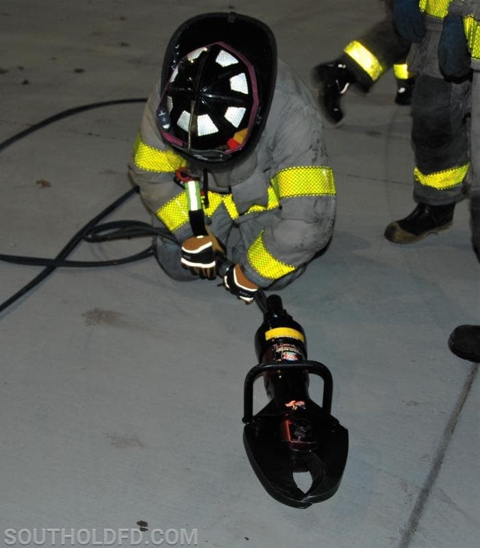 Extrication Tools In-House Training - DSC_0115_(2).JPG