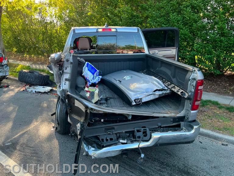 Multi-vehicle MVA in Southold Town - IMG_0919.JPG