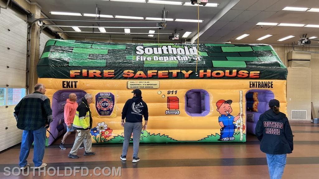 Fire Prevention Day at the SFD sub-station for younger school children. - 1.jpg